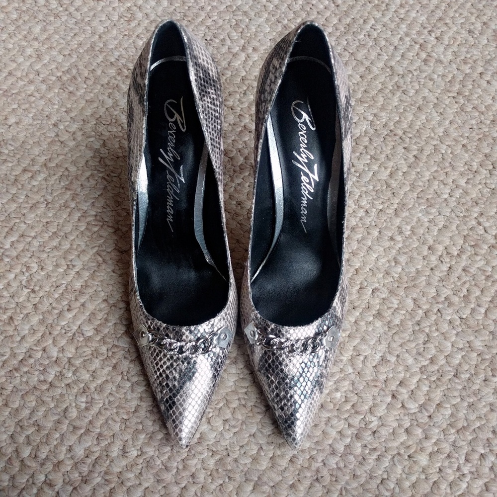 Beverly Feldman Vegan Snake Print Chain Pump 9.5